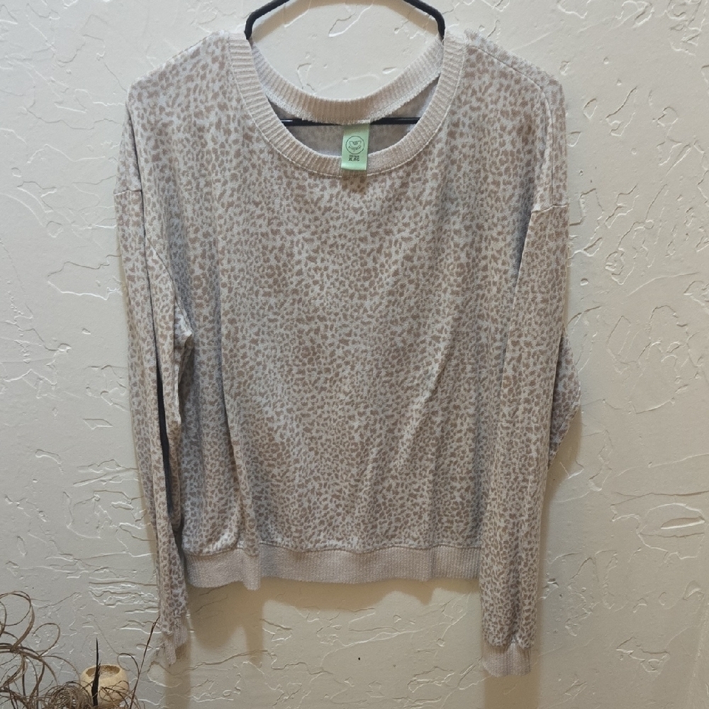 3/$10 Honeydew Intimates Cream Leopard Print Top